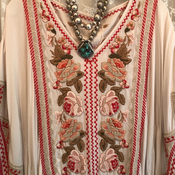 JOHNNY WAS * Cream Floral Embroidered Poncho Top / Coverup - Picture 3 of 7